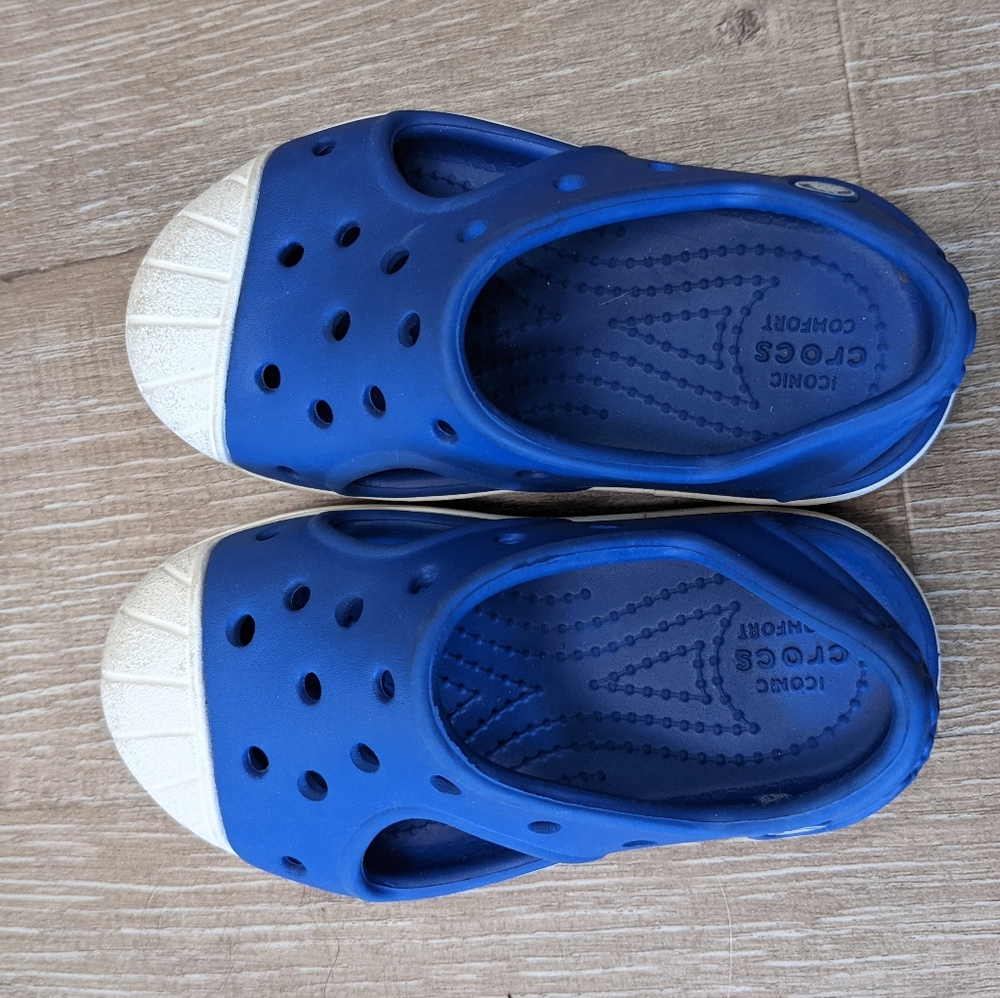 Excellent used condition Crocs